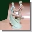 STATUE OF MOTHER AND SON 25 CENTIMETERS